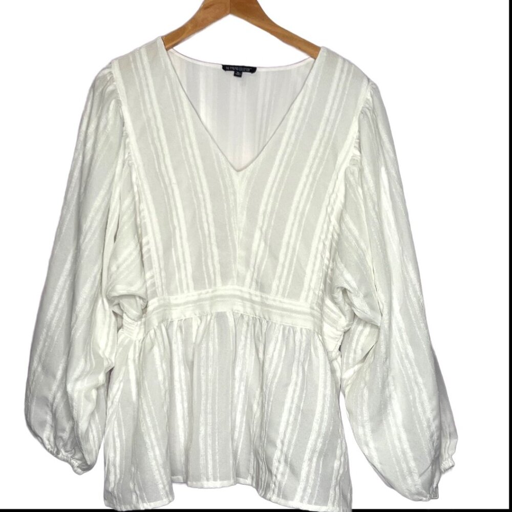 🆕The Pyramid Collection White Peplum Style Blouse Sz XL